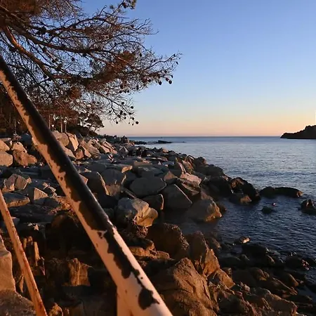 La Casita Du Dramont 83530 בית נופש