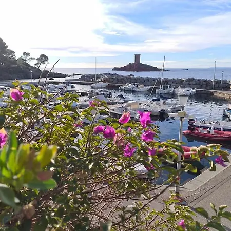 La Casita Du Dramont 83530 בית נופש *